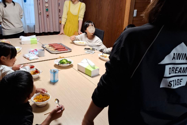 こども食堂のお手伝いを実施しました